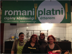 Roma mothers and employees of "Romani Platni"